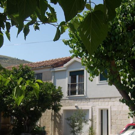Stari Dvori Apartment Трогир Стая снимка