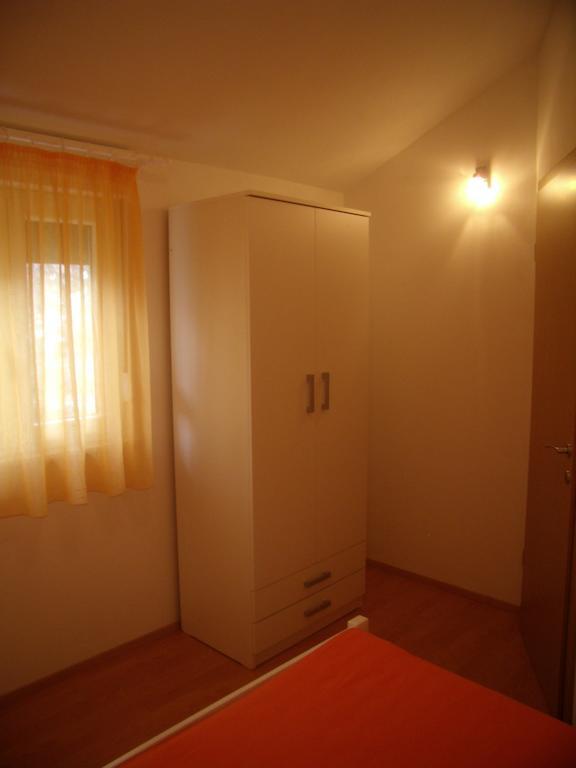 Stari Dvori Apartment Трогир Стая снимка